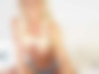 FitMilfBecca's Live Sex Cam Show