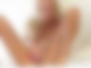 FitMilfBecca's Live Sex Cam Show