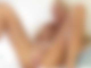 FitMilfBecca's Live Sex Cam Show