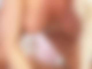 FitMilfBecca's Live Sex Cam Show