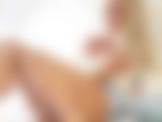 FitMilfBecca's Live Sex Cam Show