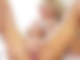 FitMilfBecca's Live Sex Cam Show