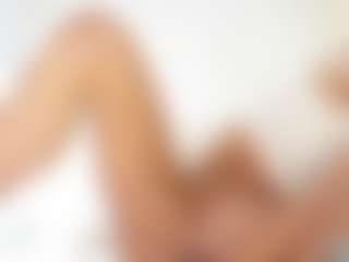 FitMilfBecca's Live Sex Cam Show