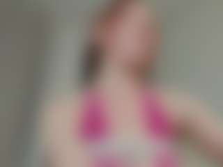 Live cam show with LilianKroft - Moaning on Gym Cam Girls