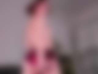 Live cam show with LilianKroft - Red Hair Cum on Dolls Live
