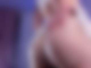 Live cam show with LilianKroft - Body Massage on Chatstar