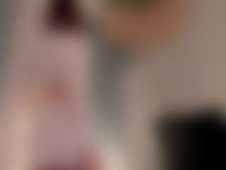 Live cam show with LilianKroft - Green Eyes on SquirtSoMuch