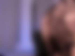 Live cam show with LilianKroft - Facial Piercings on 1on1-livenow