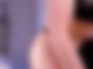 Live cam show with LilianKroft - Green Eyes on TastyBlacksLive
