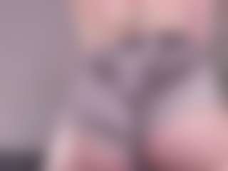 Show de cam en vivo con LilianKroft - Smoking Athletic en Camsoda