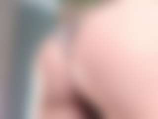 Live cam show with LilianKroft - Fingering on Camsoda