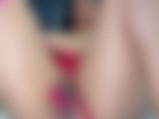 Live cam show with KellyJoness - MILF on livesuperchat.net