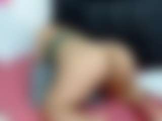 Live cam show with KellyJoness - Public on camwithhim.com