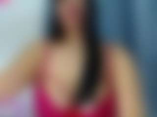 Live cam show with KellyJoness - Normal on Cam Slut