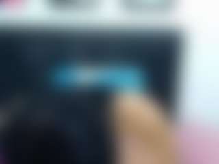 Live cam show with KellyJoness - Fingering on Soda Cam