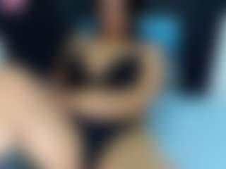 Live cam show with KellyJoness - Latina on Camsoda | colombia