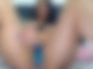 Live cam show with KellyJoness - BBW on Camsoda