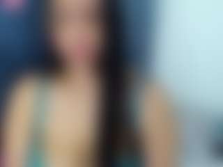 Live cam show with KellyJoness - Public Curvy on Camsoda