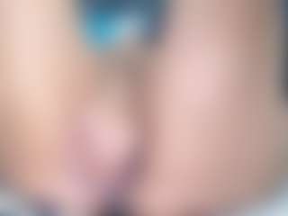 Live cam show with KellyJoness - Facial on Camsoda Late Night