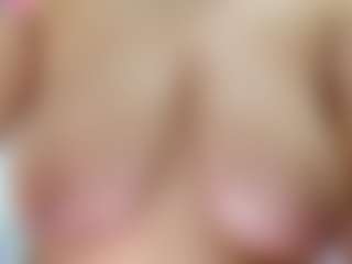 KellyJoness's Live Sex Cam Show