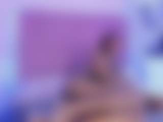 Live cam show with taraslow - Bedroom Ebony on wildcum.com