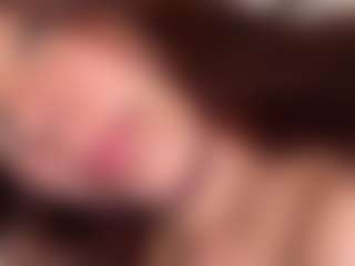 Hilary Tyler's Live Sex Cam Show