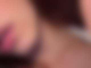 Hilary Tyler's Live Sex Cam Show