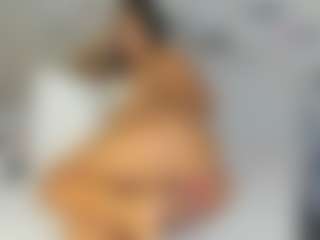 Live cam show with Angellysugar - Squirt on WildCum