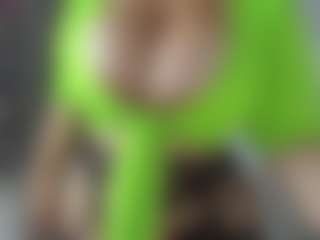 Lia saenz's Live Sex Cam Show