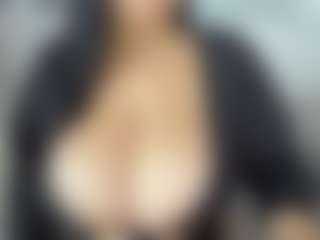 Live cam show with Lia saenz - Solo on CamClone
