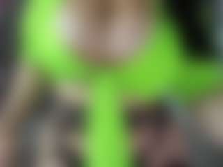 Lia saenz's Live Sex Cam Show