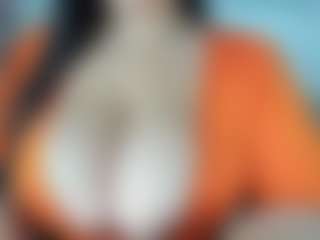 Live cam show with Lia saenz - Big Nipples on AdultVida.com