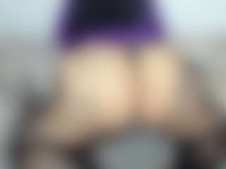 Lia saenz's Live Sex Cam Show