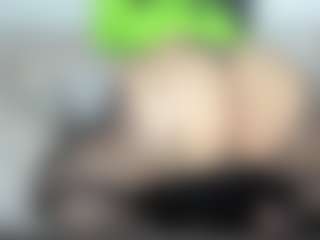 Lia saenz's Live Sex Cam Show