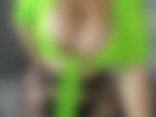 Lia saenz's Live Sex Cam Show