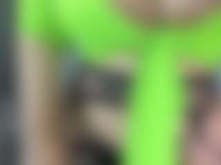 Lia saenz's Live Sex Cam Show