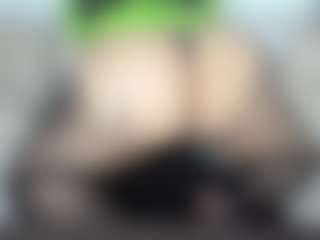 Lia saenz's Live Sex Cam Show