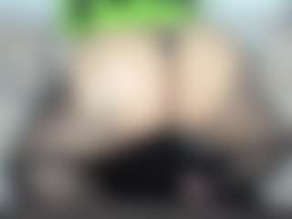 Lia saenz's Live Sex Cam Show