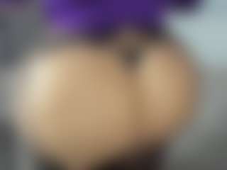Lia saenz's Live Sex Cam Show
