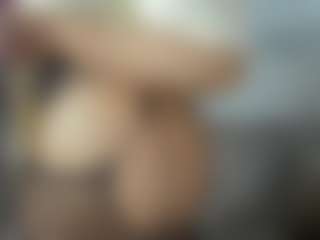 Lia saenz's Live Sex Cam Show