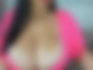 Live cam show with Lia saenz - Big Nipples on Camsoda