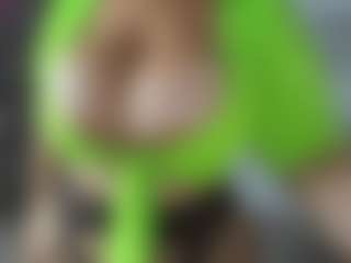 Lia saenz's Live Sex Cam Show