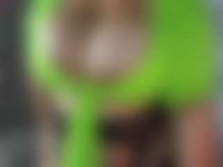 Lia saenz's Live Sex Cam Show