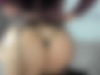 Lia saenz's Live Sex Cam Show
