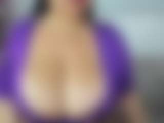 Lia saenz's Live Sex Cam Show