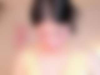 Live cam show with Halsey - Robe on Camsoda