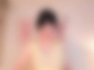 Live cam show with Halsey - Butt Plug on Stripli.com