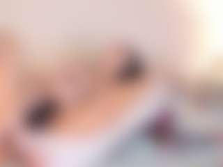 Halsey's Live Sex Cam Show
