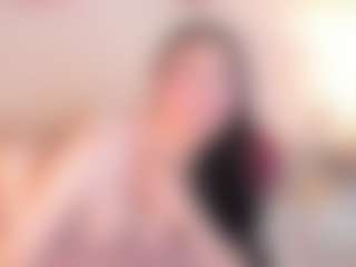 Live cam show with Halsey - Bikini on Camsoda