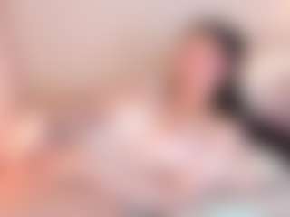 Live cam show with Halsey - Little on Camsoda